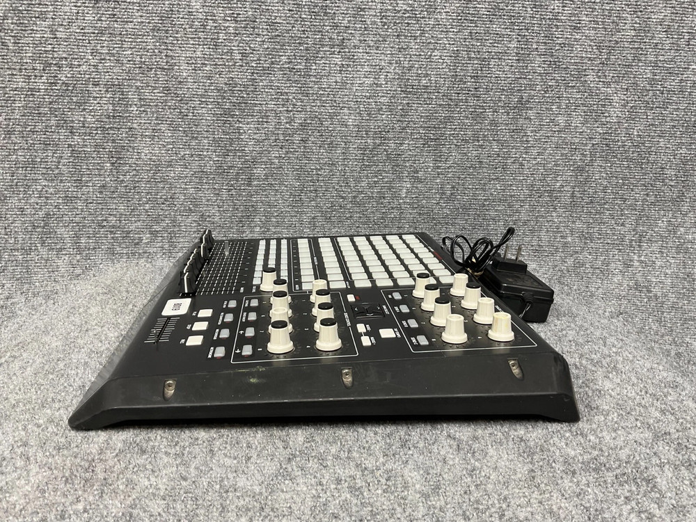 Unbranded DJ Controller Clip Launch & Session Overview Works Great W/ Adapter