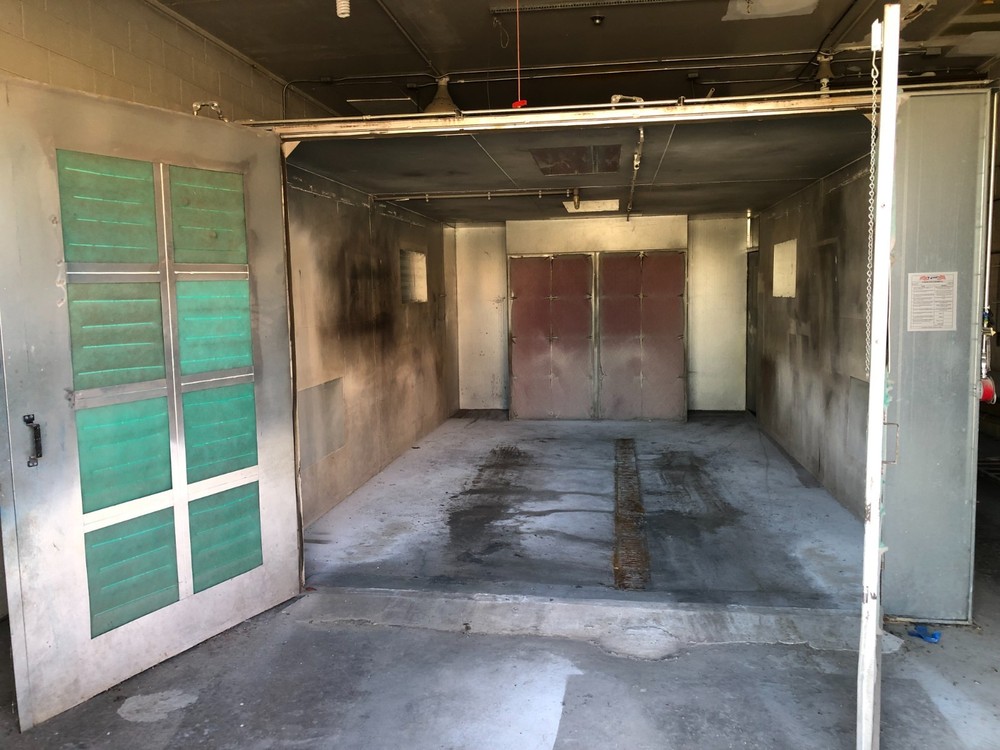 Used Paint Booth-Standard tools and equipment cross flow unit