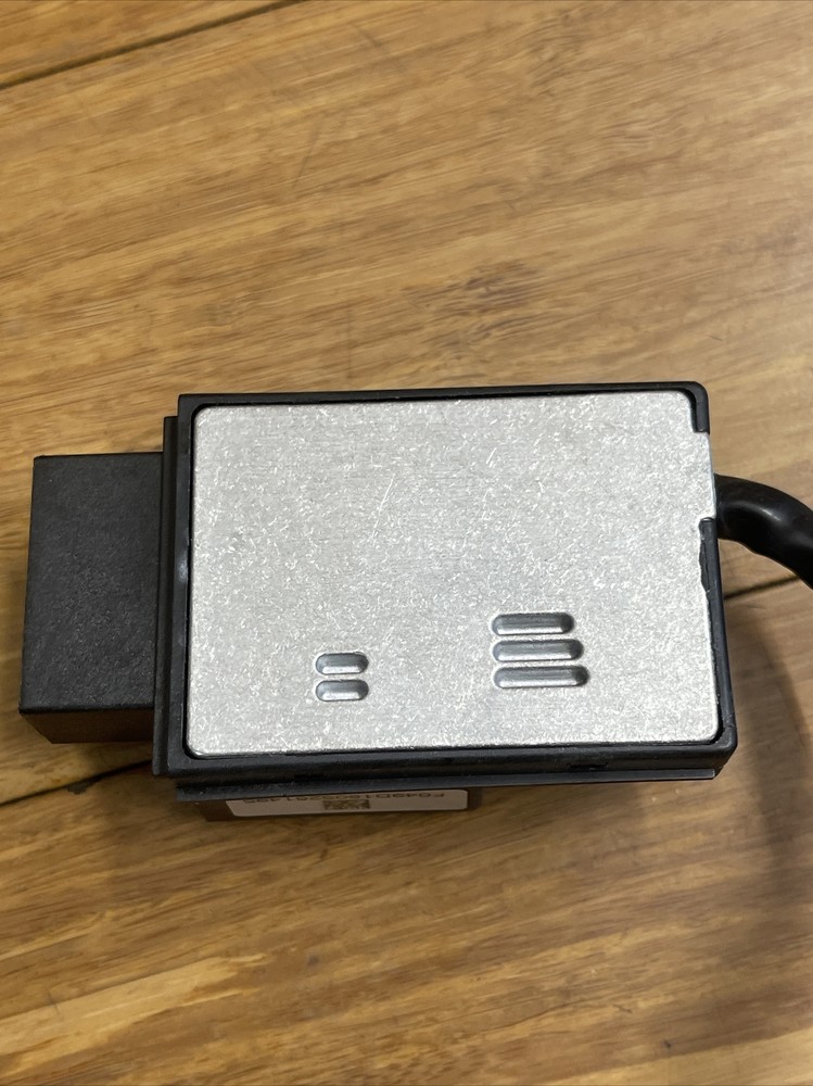 OEM 2018 2019 Volkswagen Passat GasoLine FUEL PUMP Computer Control Module Unit