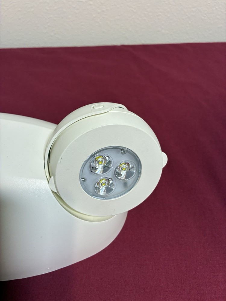 Lithonia Lighting Emergency Light Dual-Headed Laser Activated