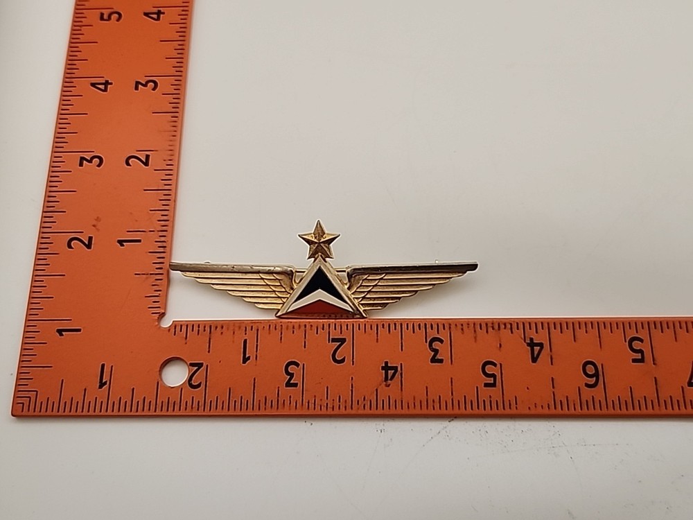 Delta Airlines First Officer Wing 4th Issue Type 1970s