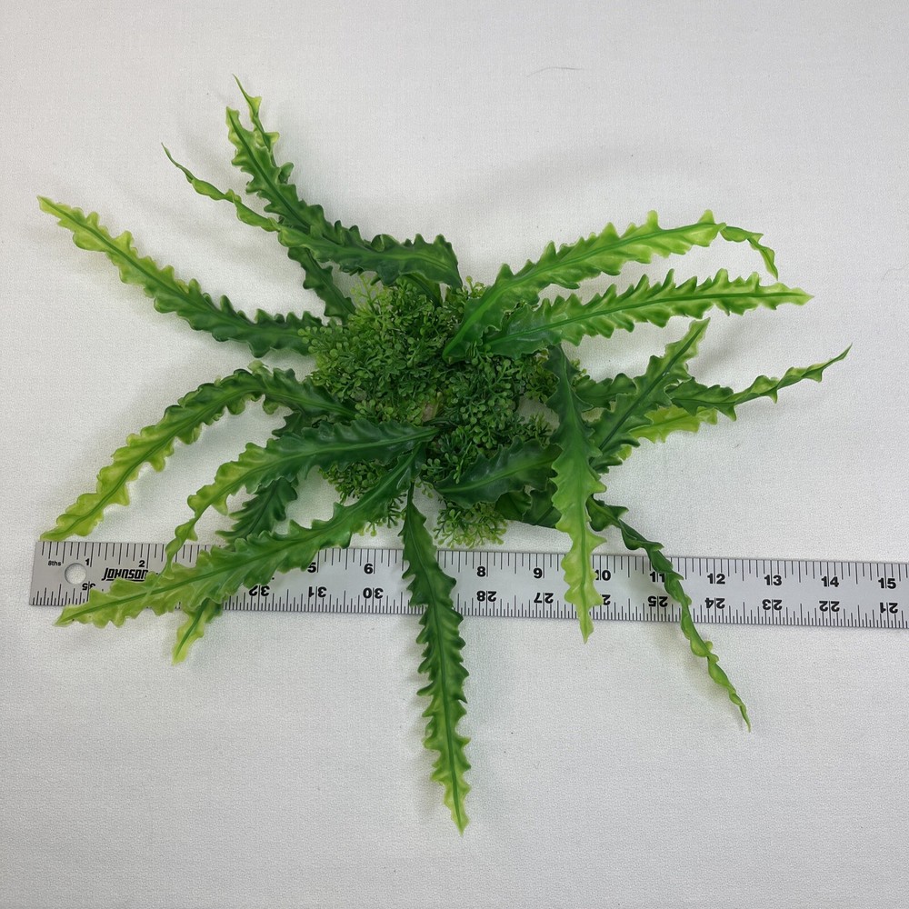 1 PC Xunyee Plastic Aquarium Plants