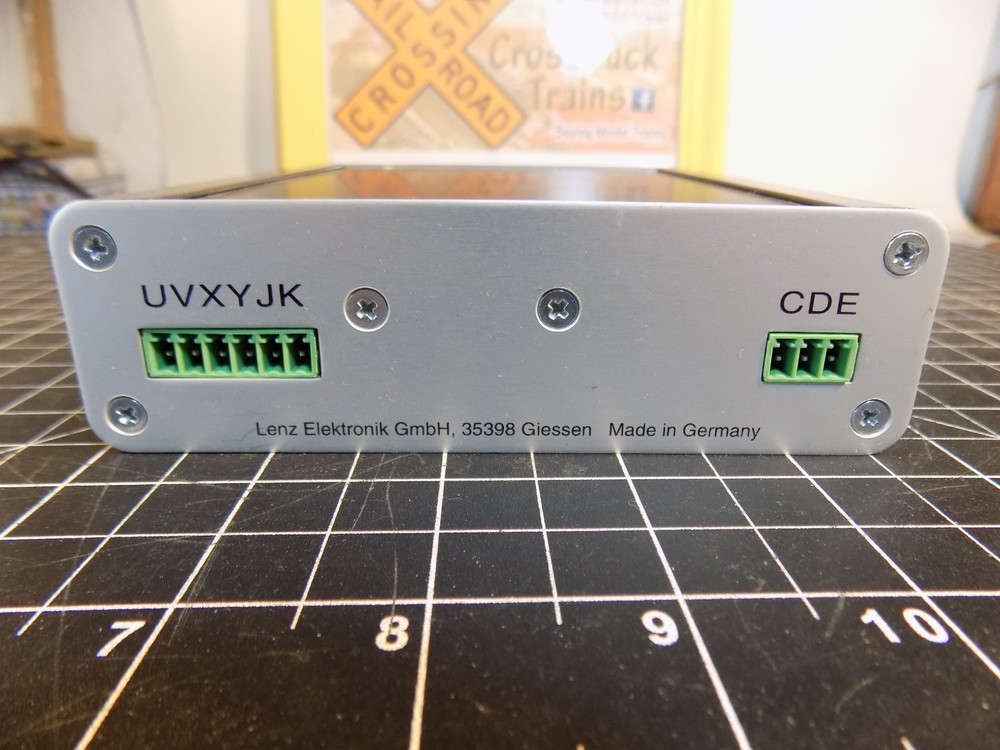HO/N LENZ LV 100 Digital Plus Power Source (121542)