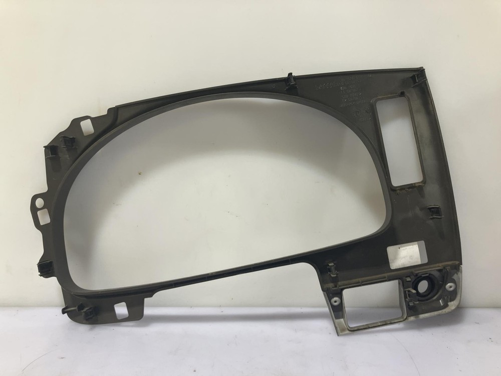 2012-2027 Kenworth T680 IGNITION Dash Panel - Used