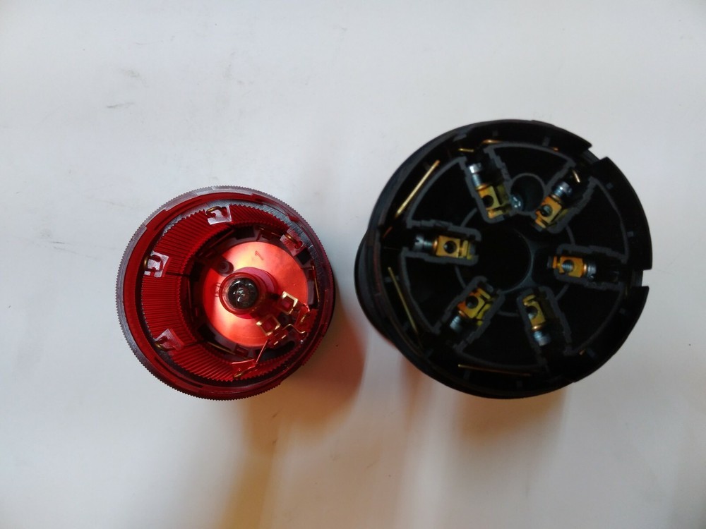 Siemens 8WD4 308-0AA Red Stack Tower Light 230V Indicator Signal