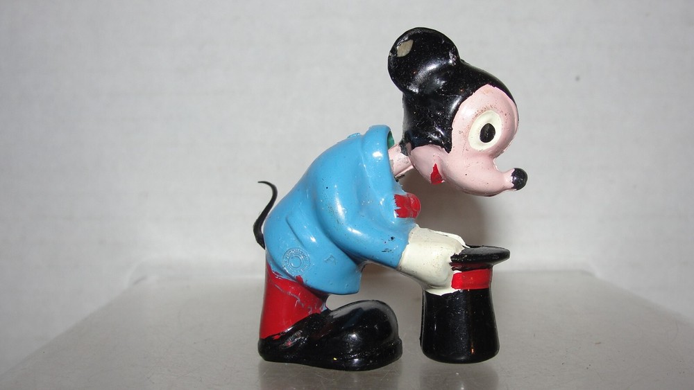 SMALL 2" MICKEY MOUSE BOBBLEHEAD FIGURE / TOY
