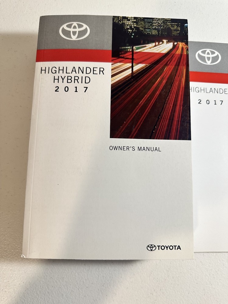 2017 Toyota Highlander Owner's Manual Set