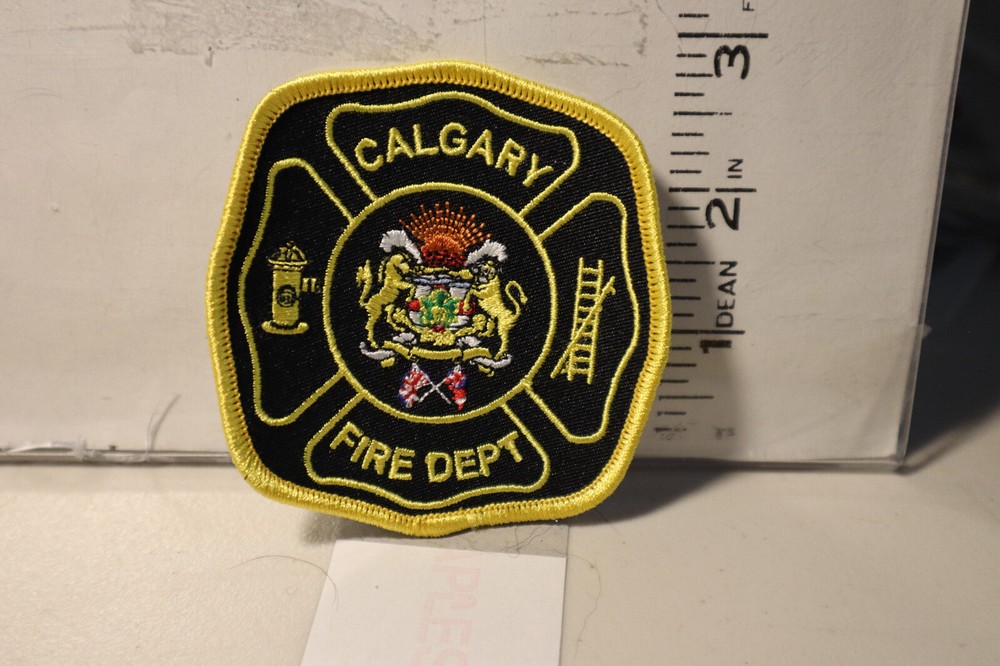 fire patch  CALGARY FIRE DEPT ALBERTA CANADA YELLOW