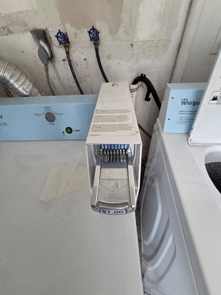 WHIRLPOOL WASHER AND DRYER SET[REF]