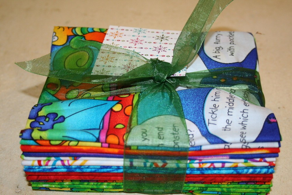 #839 Wild Things 8 Fat Quarter Fabric Bundle