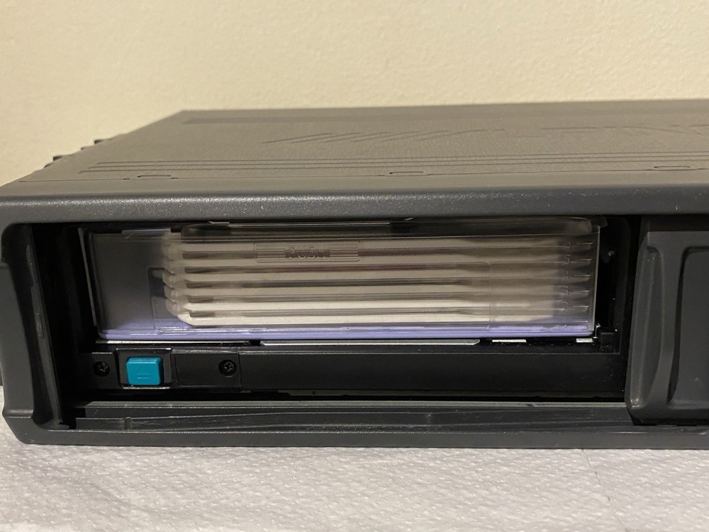 ALPINE CD Boot 6 DISC CHANGER CHM-S620 UNTESTED
