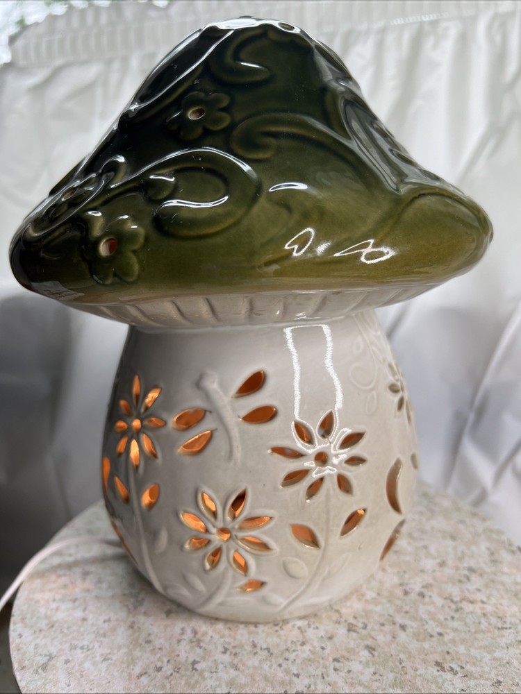 Mushroom Toadstool Ceramic Table Lamp Night Light Green Beige Boho Artsy Flaw