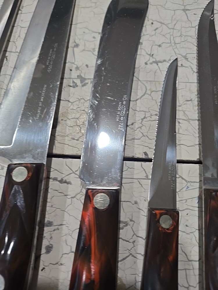 Cutco Knife Set (12) Used