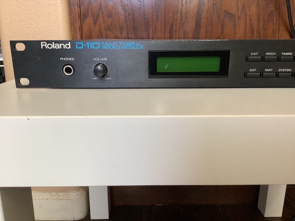Roland D-110 Digital Linear Arithmetic Synthesizer Tested Working
