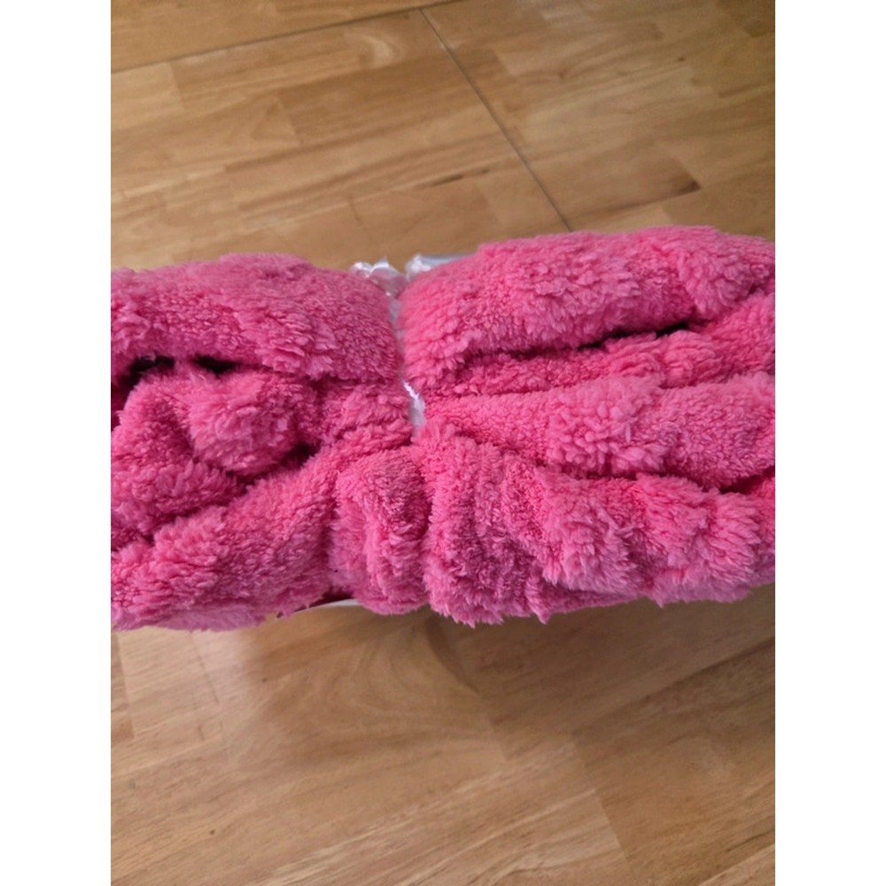 Luxe Collection Pink Plush Throw Blanket 50x60 Cable Knit Texture Soft