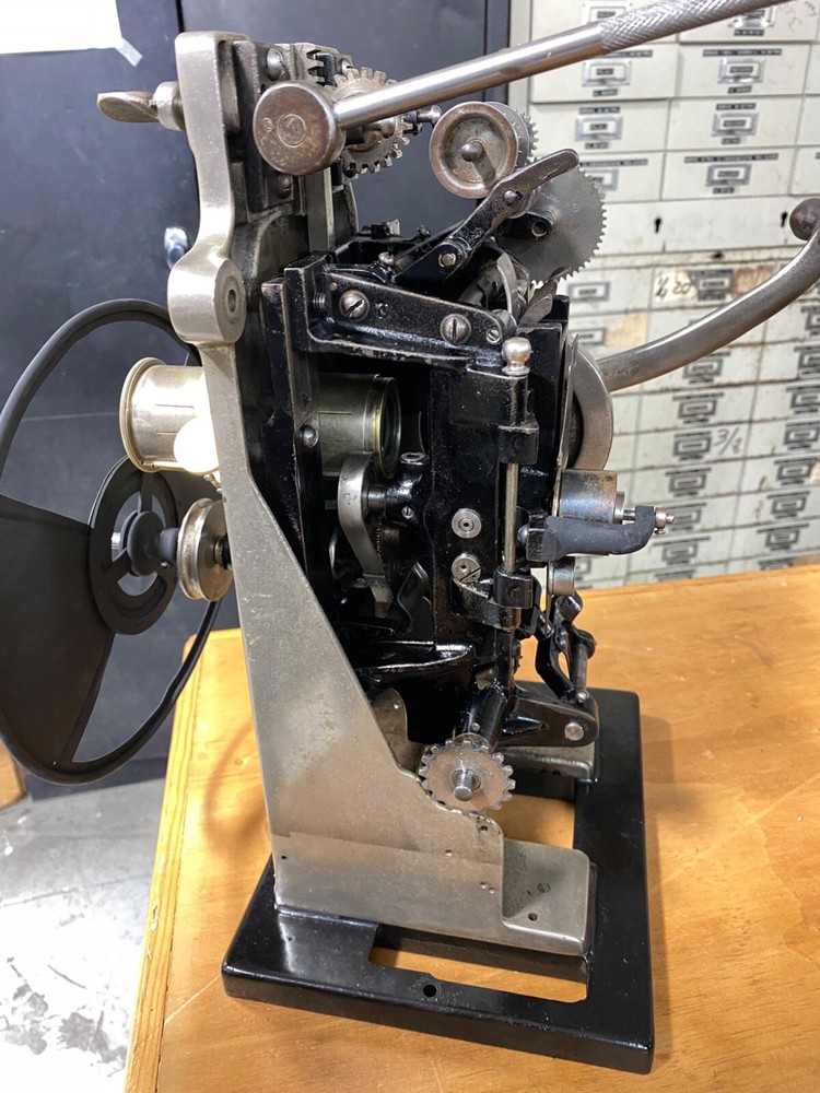 Edison Projecting Kinetoscope 35mm Projector Head with Crank Operational!