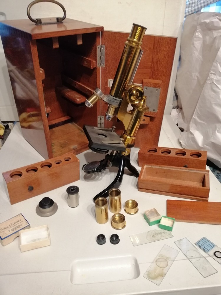ANTIQUE BRASS MICROSCOPE LEITZ WETZLAR