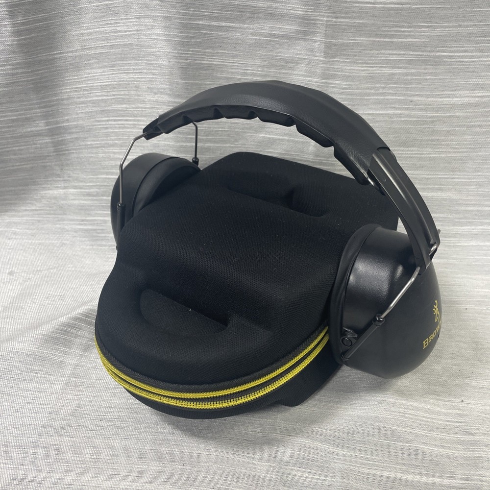 Browning Adjustable Ear Muffs With TradeSmart Case