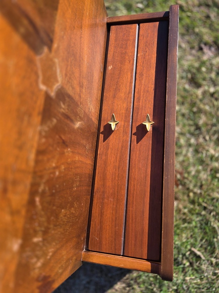 One Mid-century Mersman ( 1950s-1970s ) step-up side table solid wood.