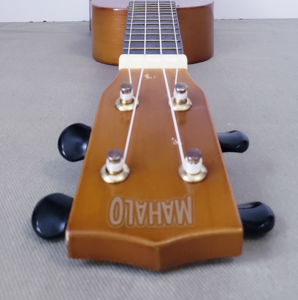 Mahalo Ukulele Wooden Base