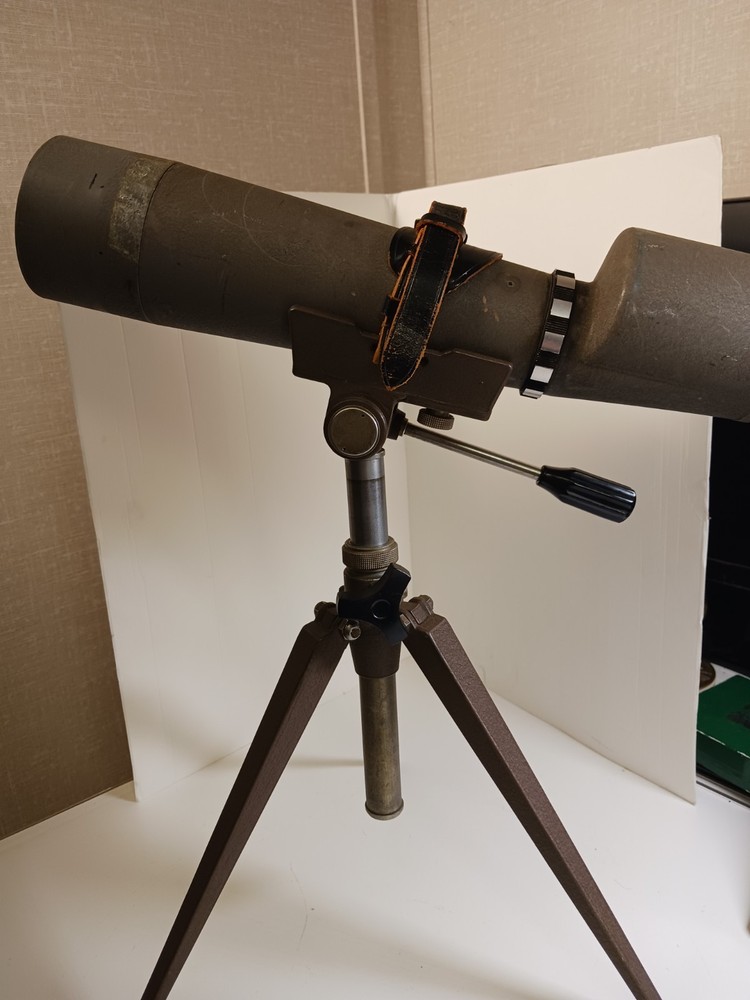 SWIFT SPOTTING SCOPE MODEL 821 with Eagle TRIPOD. Good functional condition! 60x