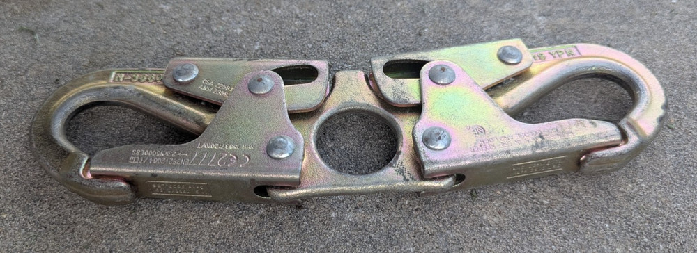 N-3660 Forged Spreader Snap Hook Self Locking