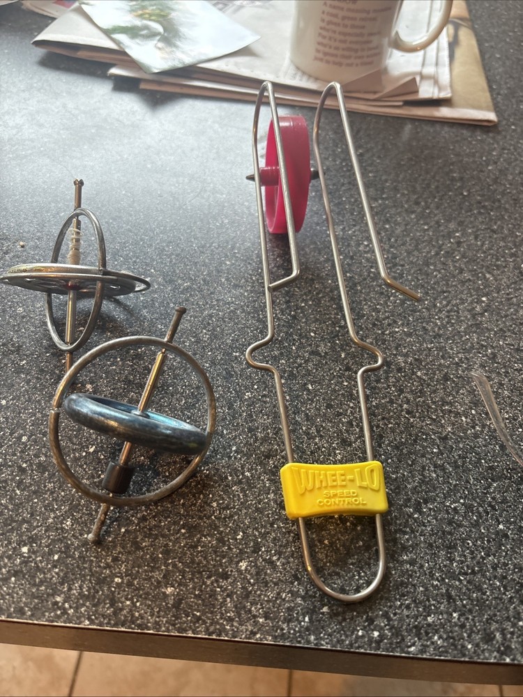 Whee-lo And 2 Gyro Scopes