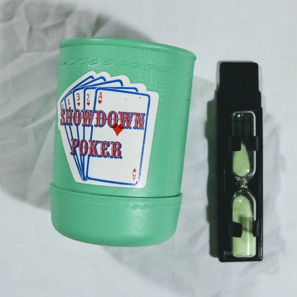 Vintage Game Showdown Poker from 1971