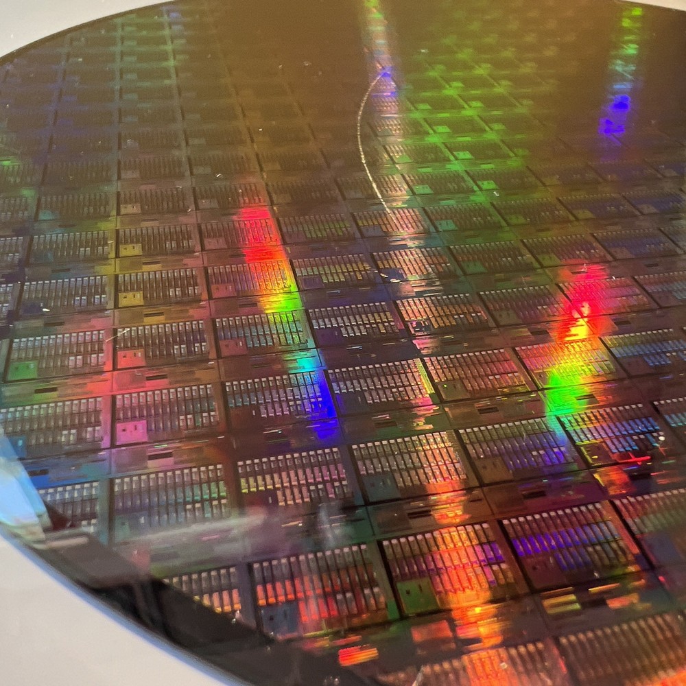 200mm Patterned Silicon Wafers semiconductors Art the Technology