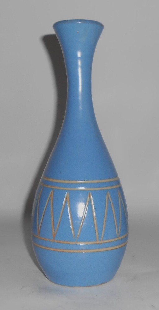 VINTAGE Studio Pottery Blue 8-1/4'' Vase