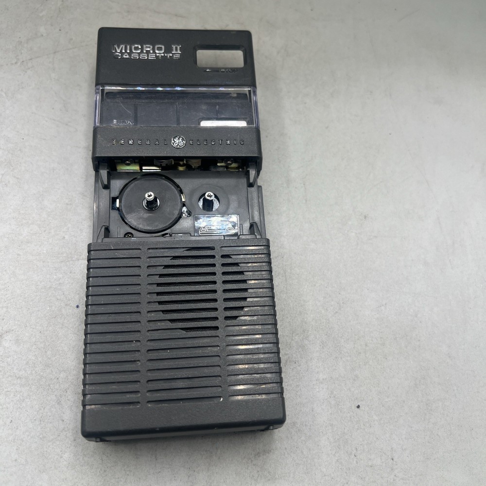 GE VINTAGE MICRO CASSETTE RECORDER See Description Rare
