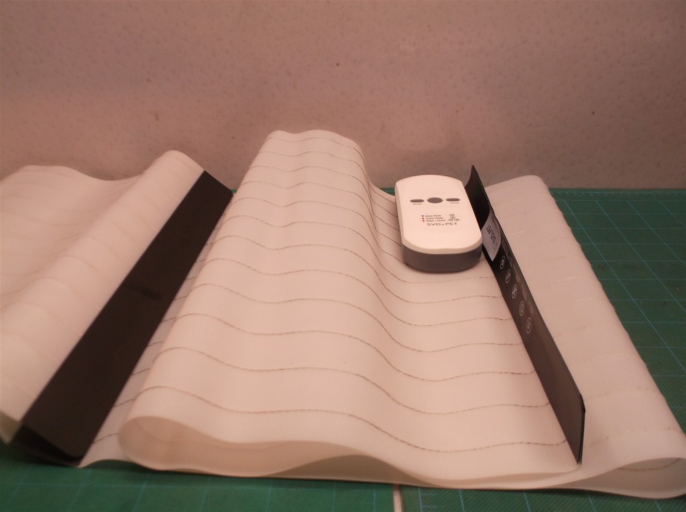 Pet Electronic Training Mat Size: X-Large 48"x20" Controller color: White
