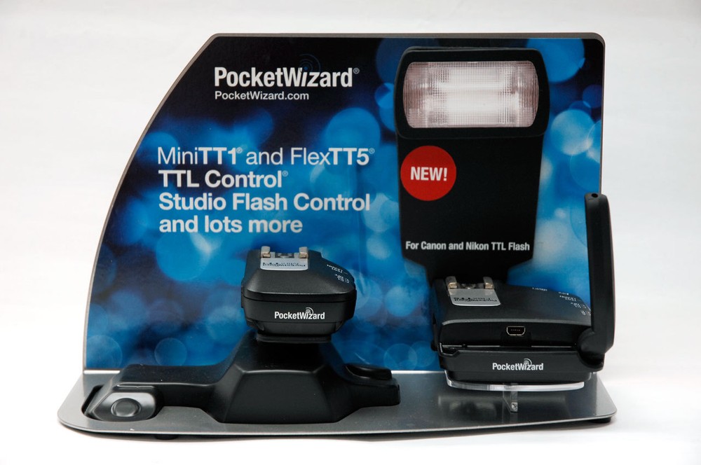 POCKET WIZARD DISPLAY STAND ( for CAMERA SHOWS, STORES, PERSONAL COLLECTION ) !