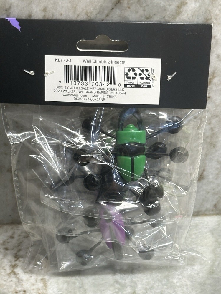 Halloween Wall Climbing Insects 4ct 3+