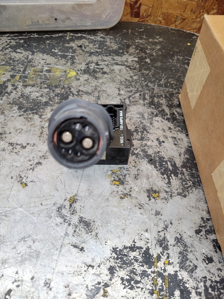 AG127976 AGCO Ag Chem Rogator Terra Gator power divider