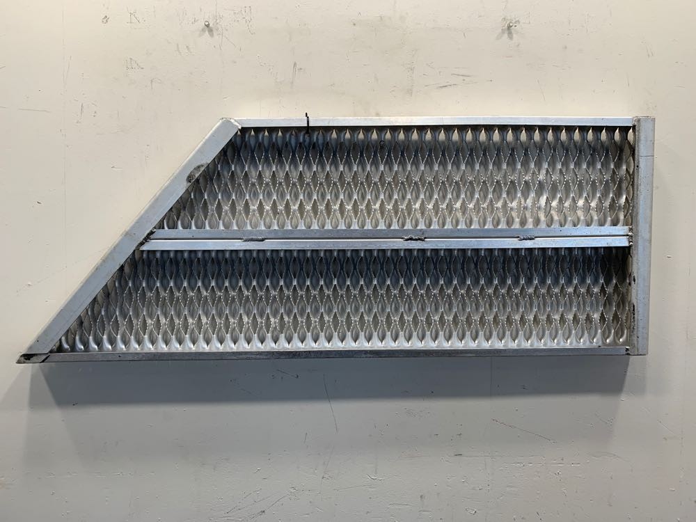 2016 Kenworth T660 Deck Plate (651-10850)