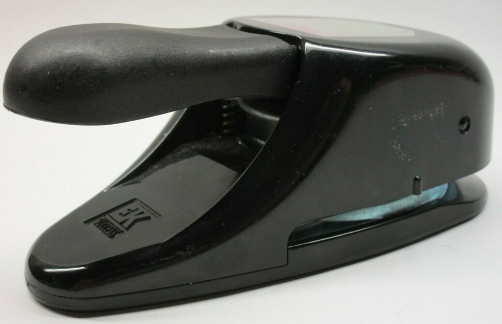 Stampin' Up! Small Tag Punch Retired