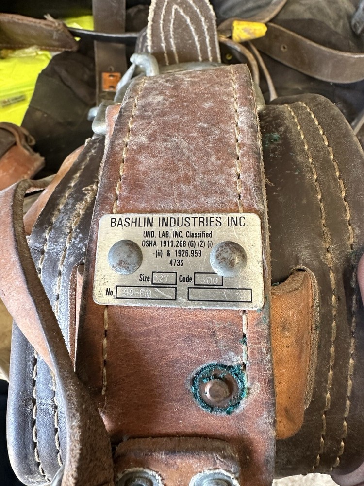 Bashlin Model 60-FM Size 27Lineman Strap Pole / Tree Climbing Belt Gear Set