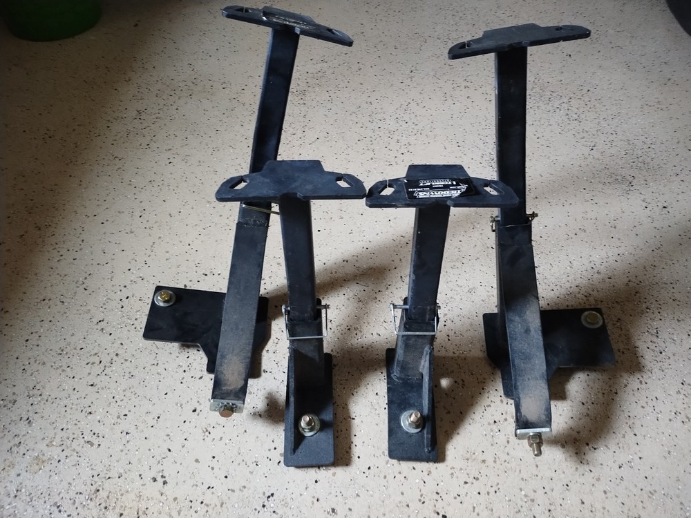 Torklift frame mounted tiedowns