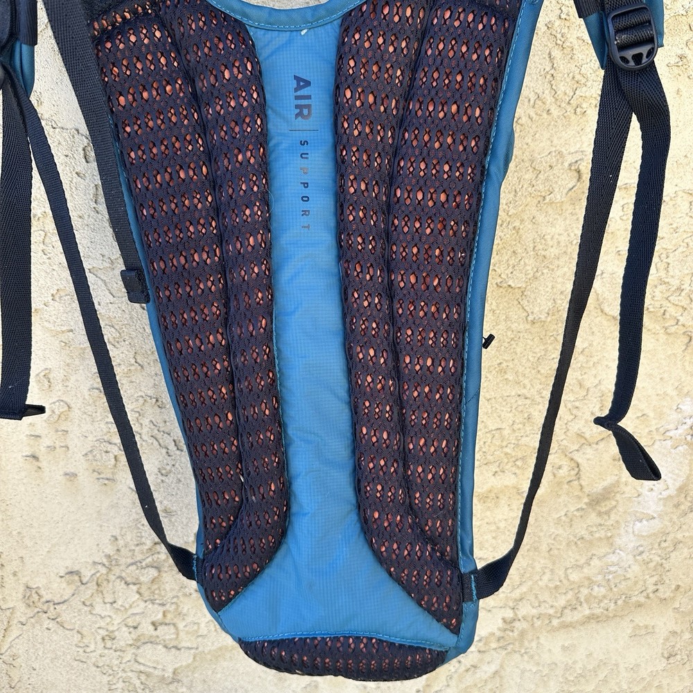 CamelBak Rogue Hydration Pack Teal Blue Air Support Lightweight Backpack