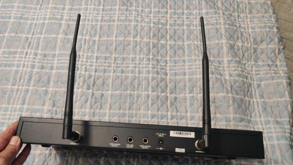 IDOLPRO Wireless Microphone System UHF-528