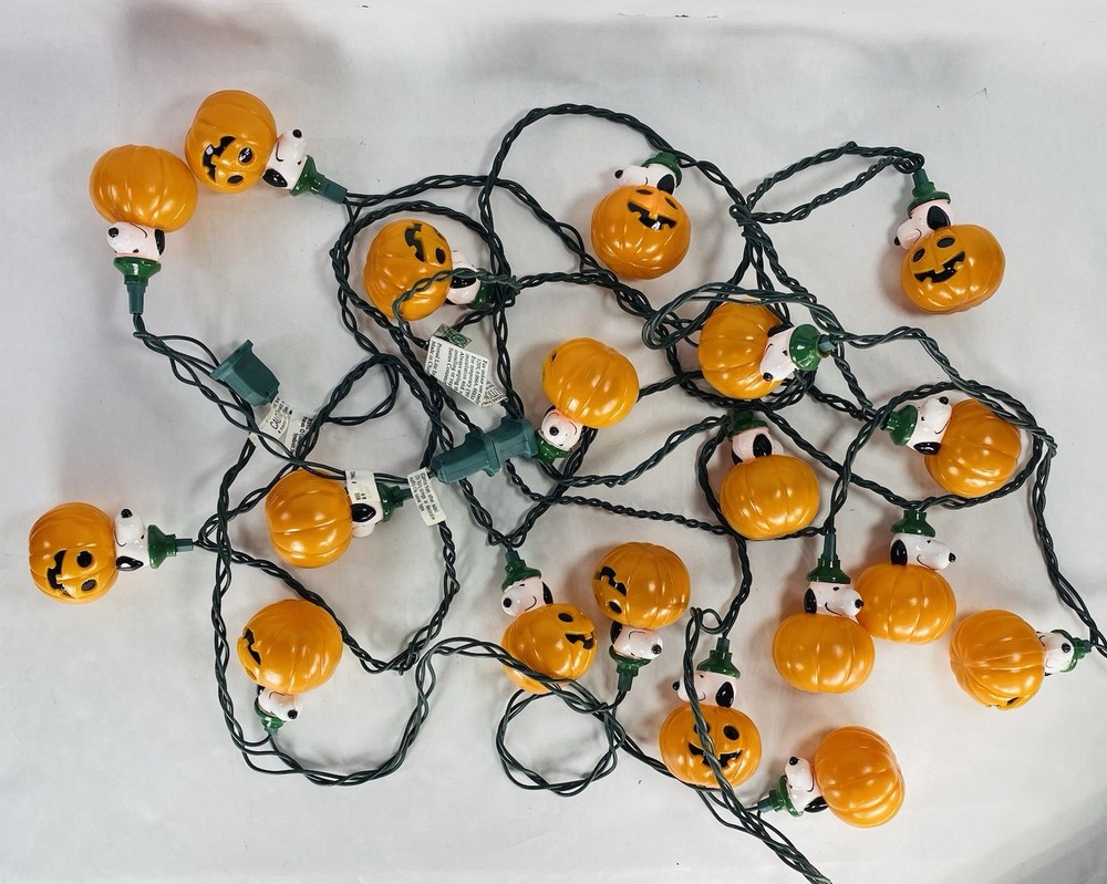 20 Light Peanuts Snoopy Halloween Pumpkin Indoor String Light 2 Strings Sets