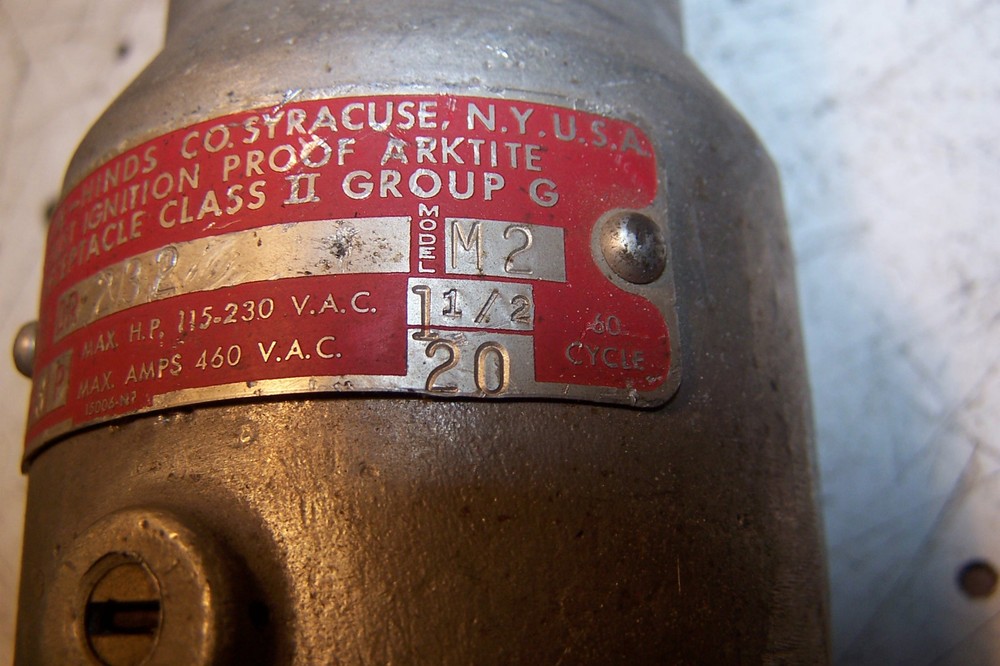 CROUSE HINDS RECEPTACLE DR232