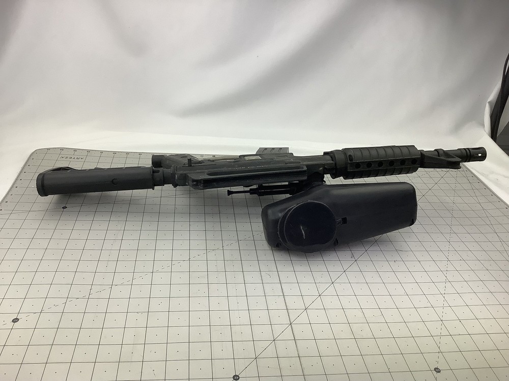 Tippmann Alpha black paintball marker with e trigger and cyclone feed untested