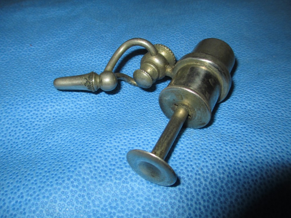 Antique Silver-Plated Atomizer Art Deco C45