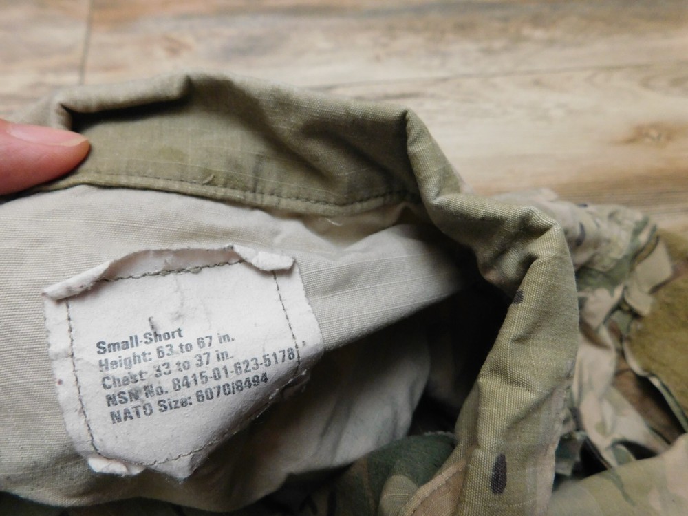 US ARMY OCP COAT SZ SMALL - SHORT