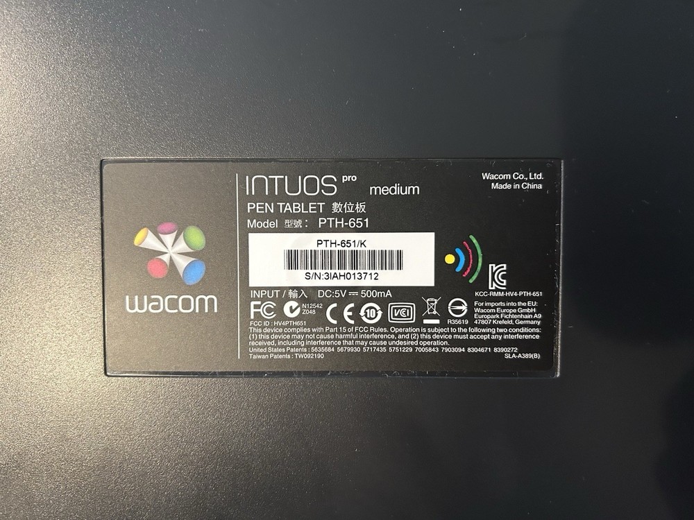 Wacom Intous Medium Pen Tablet PTH651 (no pen)