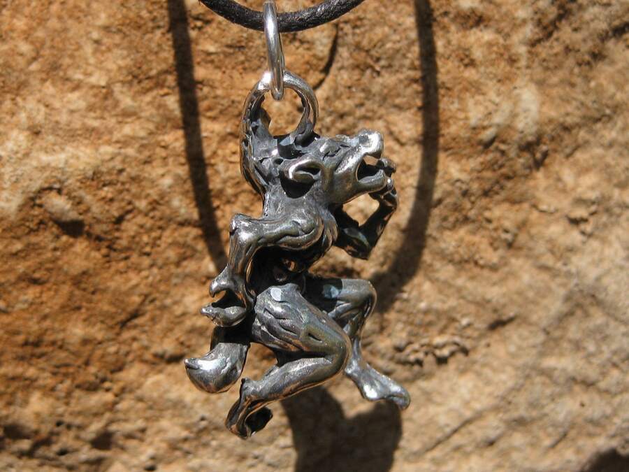 LYCAN SUPERNATURAL POWERS AMULET