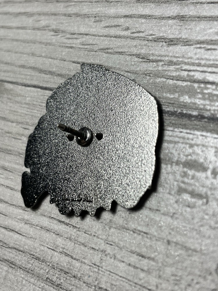 alien vs predator Enamel Pin Movie Sci Fi Horror