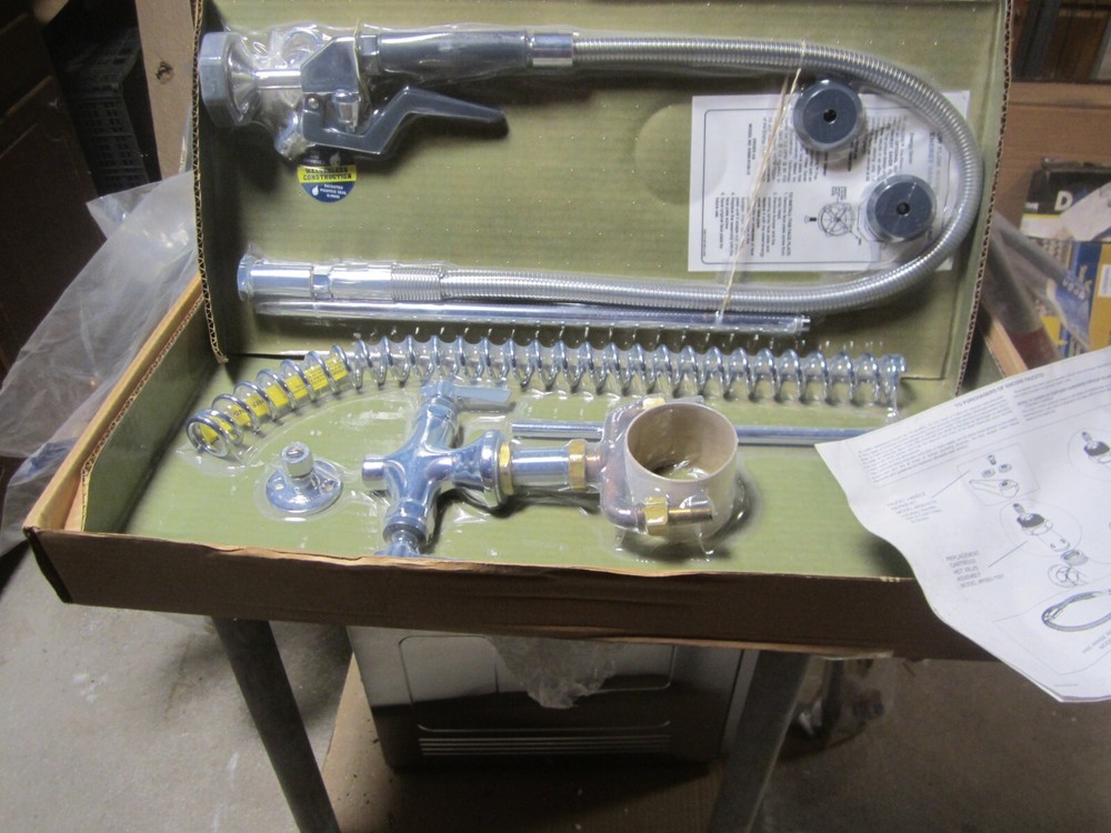 ENCORE MODEL KN50-1000-BR WALL MOUNT PRE-RINSE ASSEMBLY